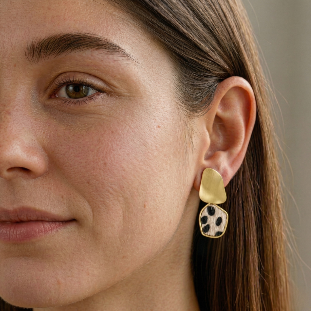 Pendientes Agata animal print dalmata dorado artesanales hecho a mano Espana Hanalima